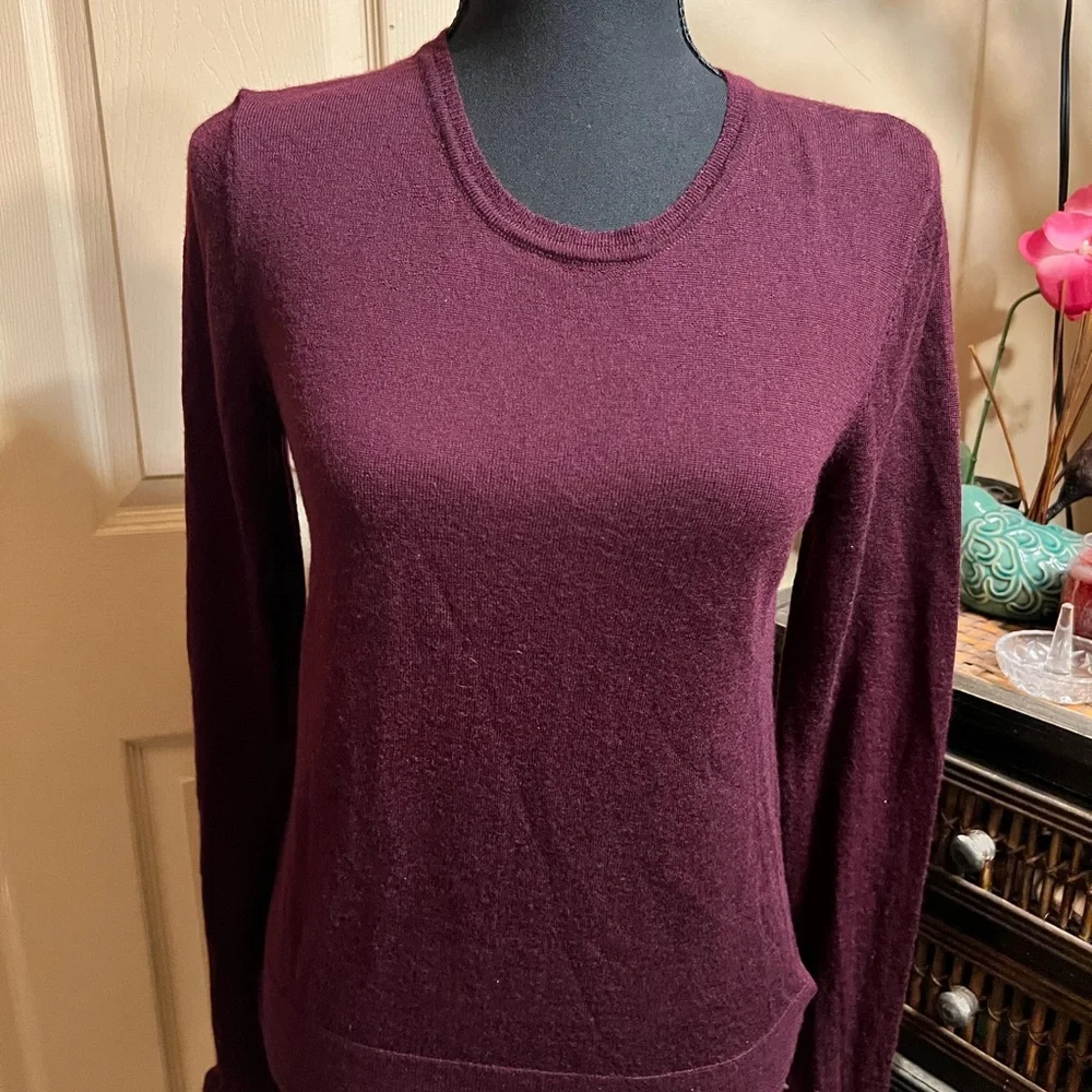 Nanette‎ Lepore  Plum Burgundy Crew Neck Sweater medium extra fine merino wool